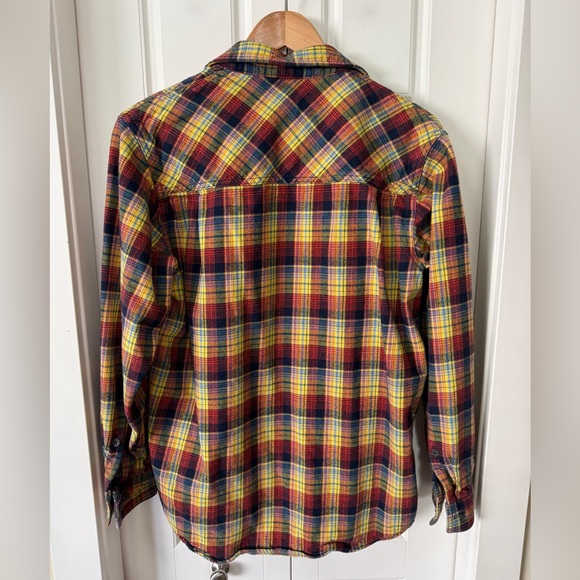 TNA (Aritzia) Plaid Flannel Shirt XS (Oversized) 🍁 - Picture 3 of 4